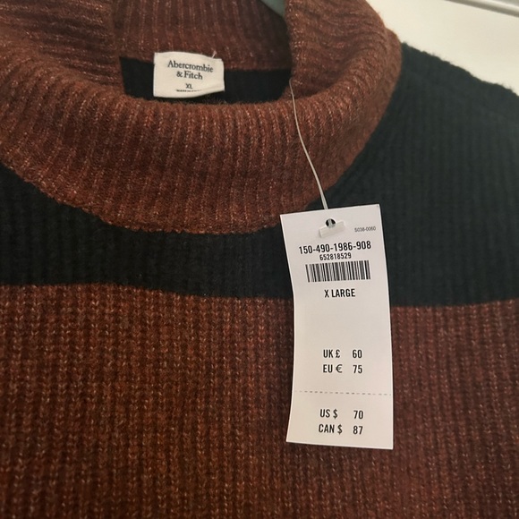 (NWT) Abercrombie & Fitch Classic Turtleneck - Picture 7 of 7